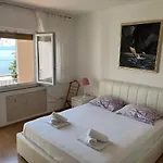 East Side Flat 아파트
